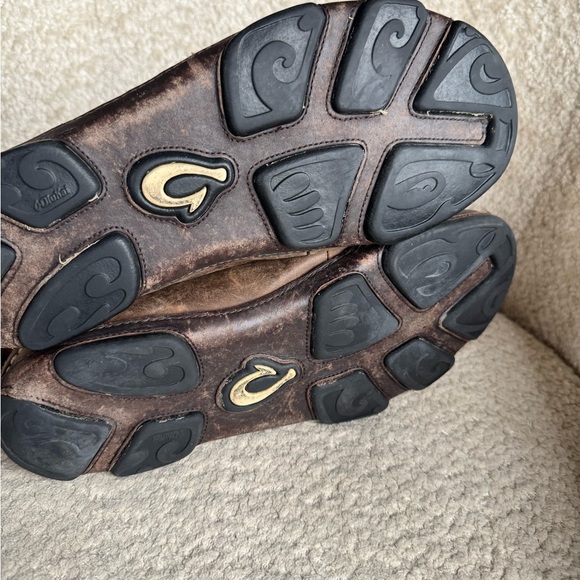 Olukai Moloa Slip On Shoes Mens 9 Brown Leather Casual Comfort Loafers